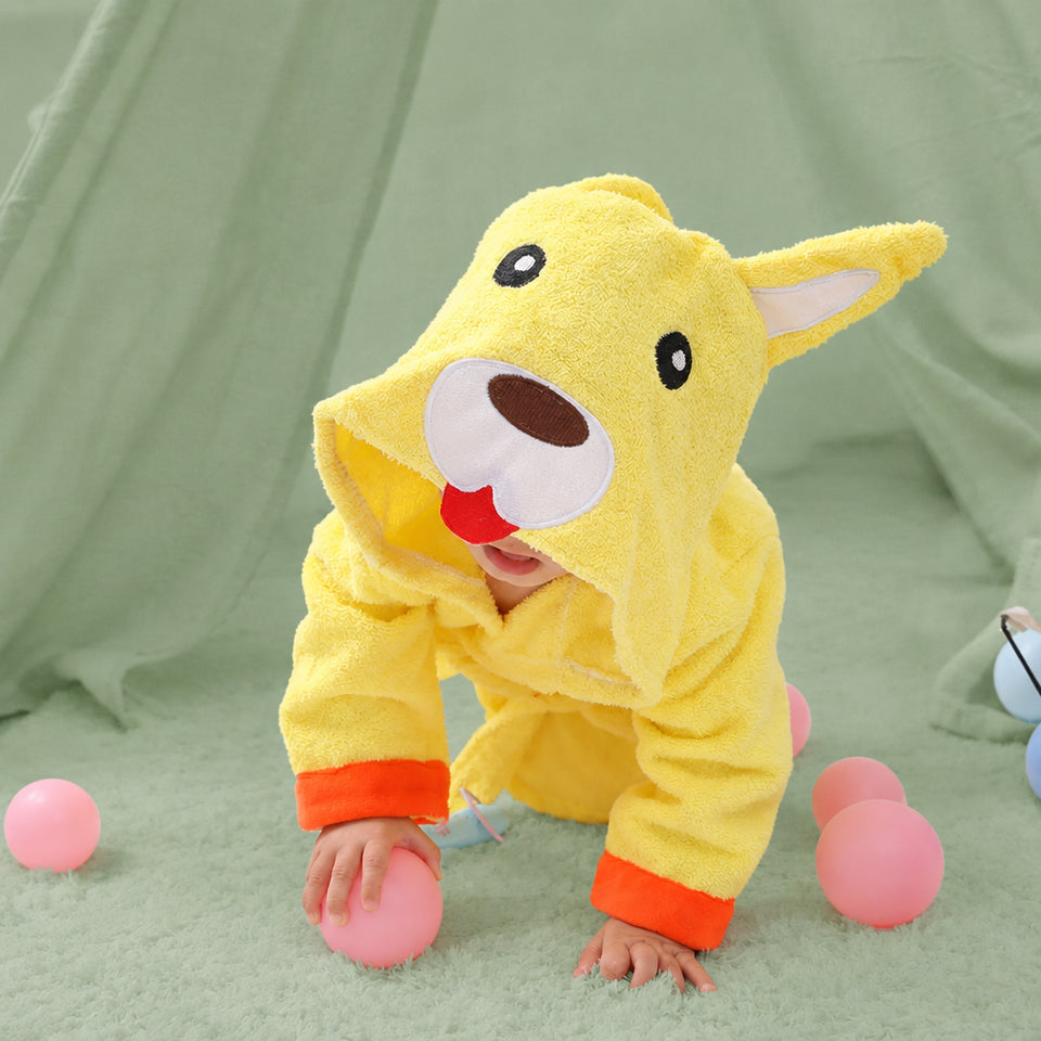 Close-up of the ultra-soft hypoallergenic hood on an infant bath wrap